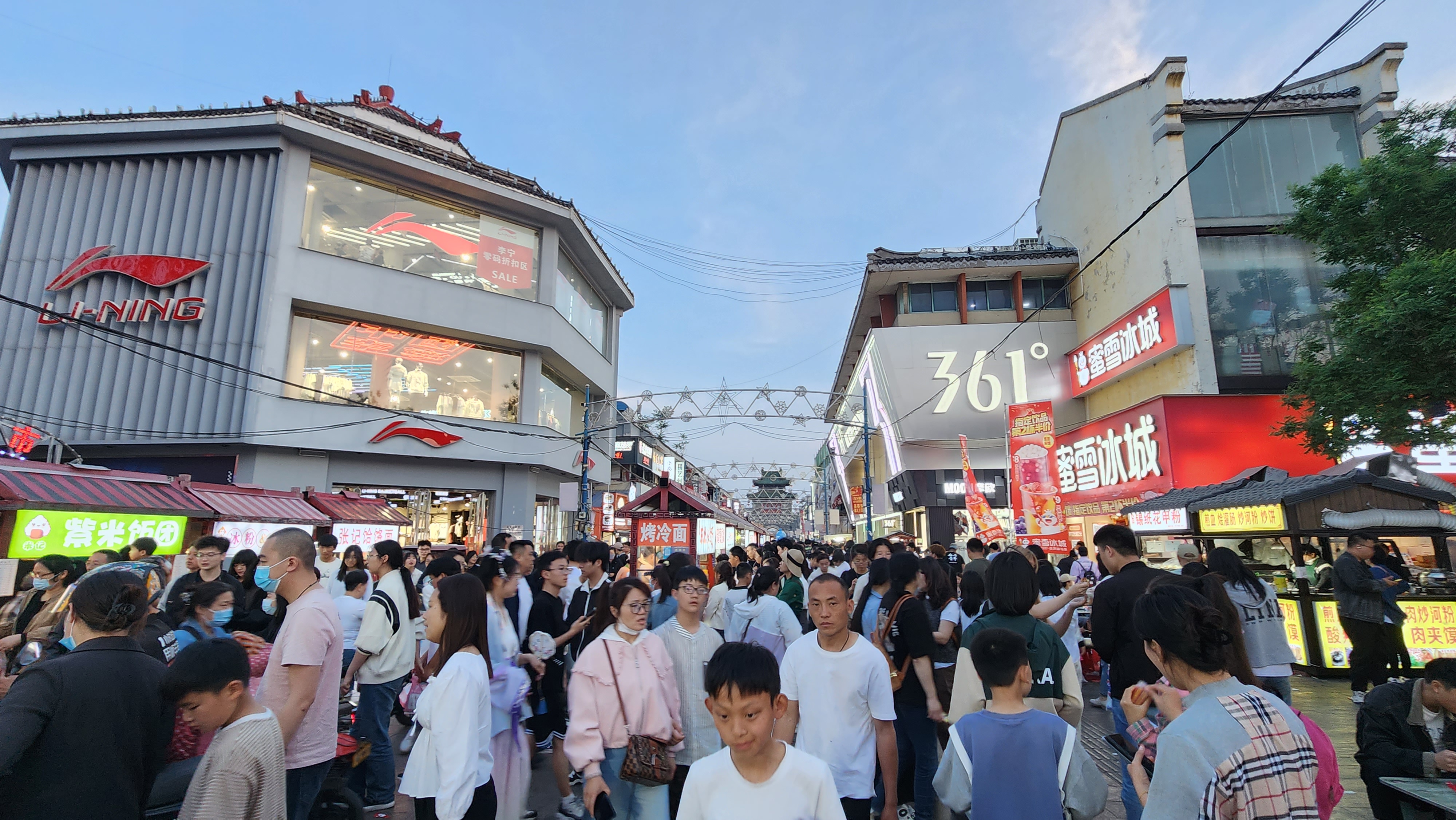北大街的人流量